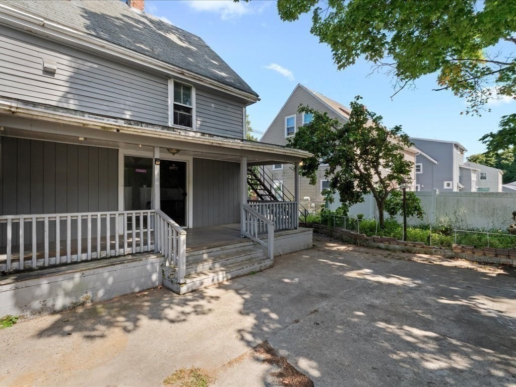 13 Hamilton Street Framingham, MA 01701 - Photo 25 of 37