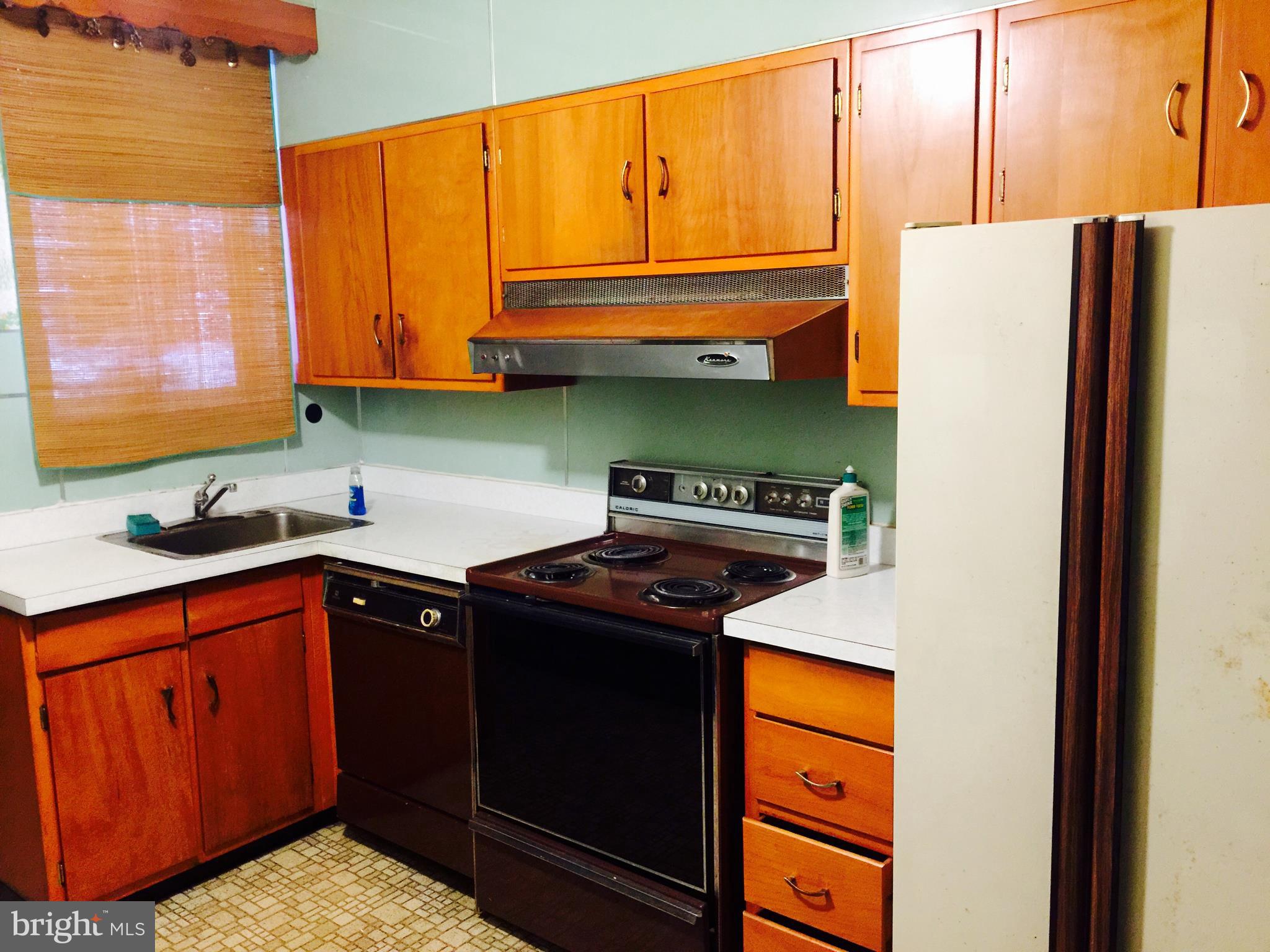 837 Marlyn Road Philadelphia, PA 19151 - Photo 12 of 22