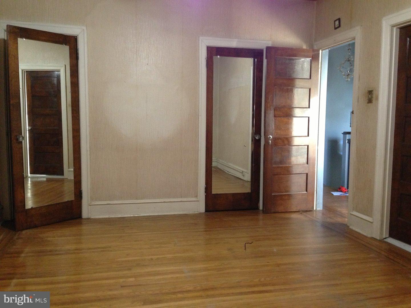 837 Marlyn Road Philadelphia, PA 19151 - Photo 18 of 22 Master Bathroom