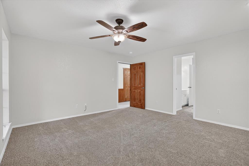 4697 Holbrook Road Springtown, TX 76082 - Photo 19 of 35