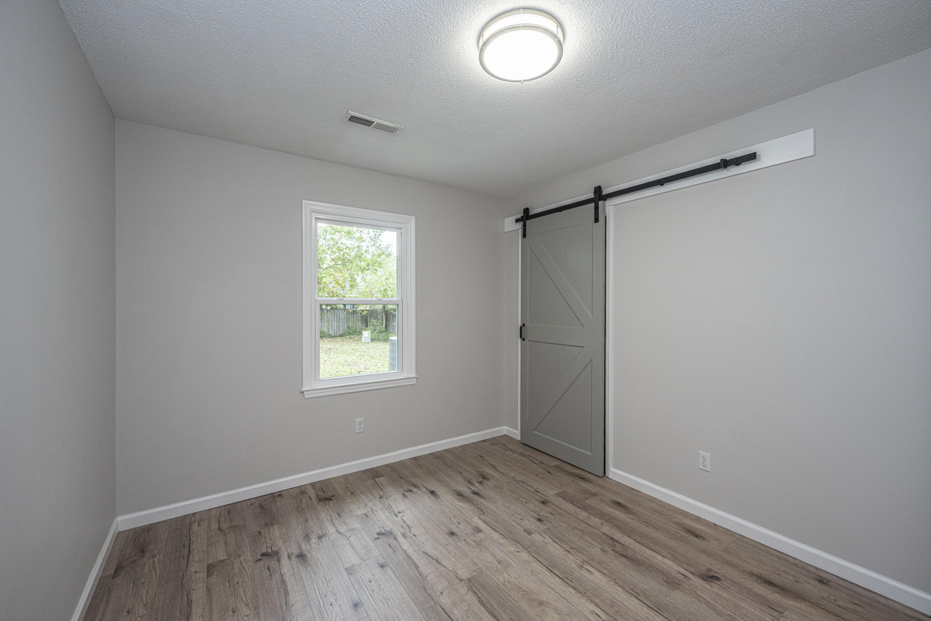 204 Foxborough Road Goose Creek, SC 29445 - Photo 18 of 28 204FoxboroughRd31