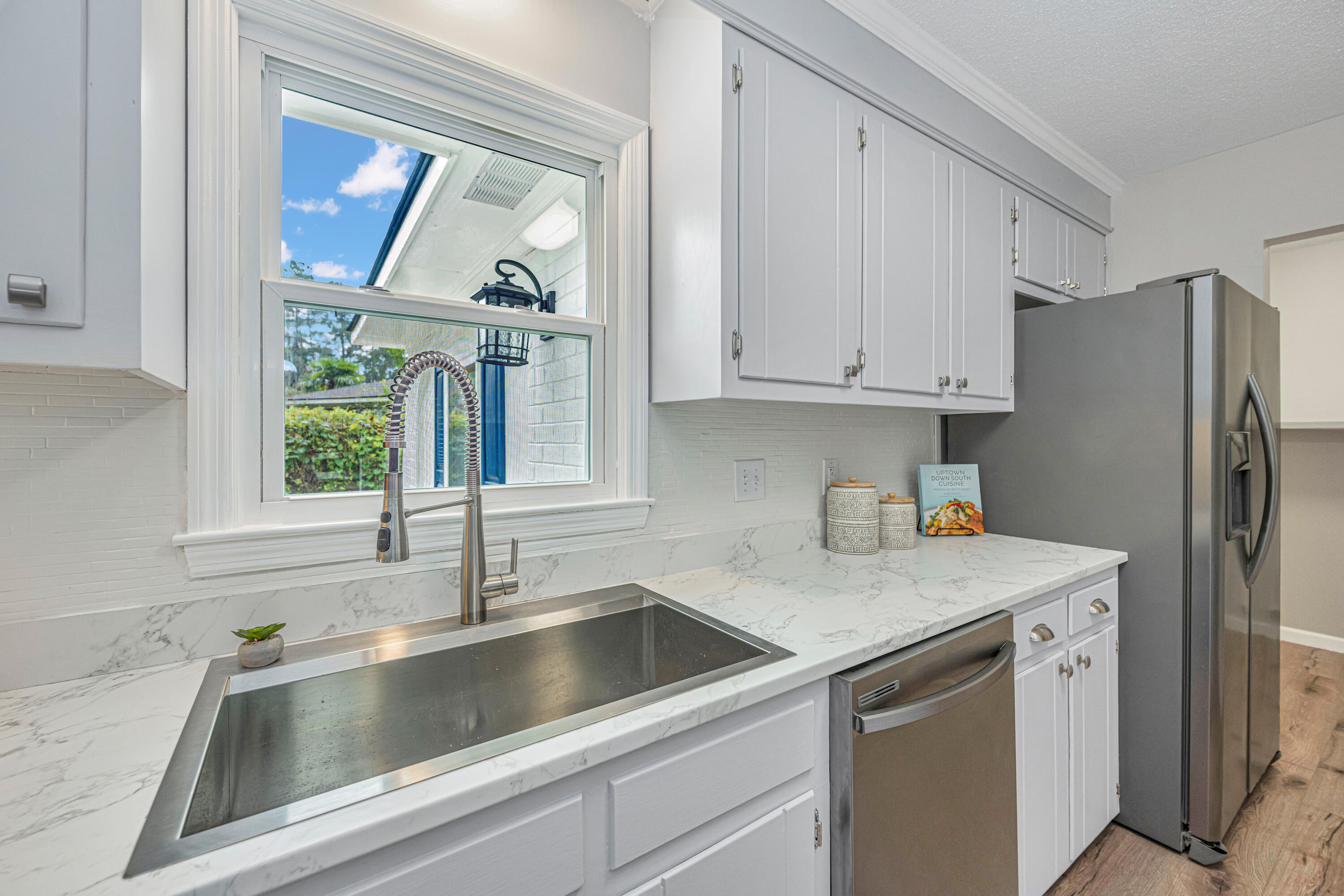 204 Foxborough Road Goose Creek, SC 29445 - Photo 6 of 28 204FoxboroughRd25
