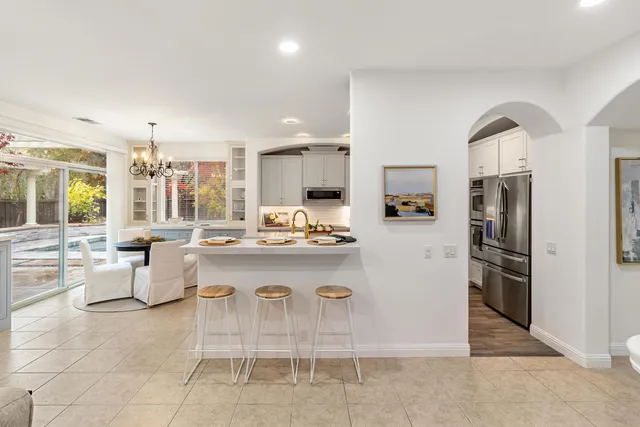 $1,245,000 | 945 Sierra Park Lane, Sacramento, CA 95864