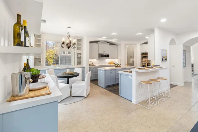 $1,245,000 | 945 Sierra Park Lane, Sacramento, CA 95864