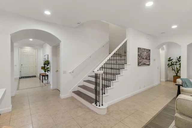 $1,245,000 | 945 Sierra Park Lane, Sacramento, CA 95864