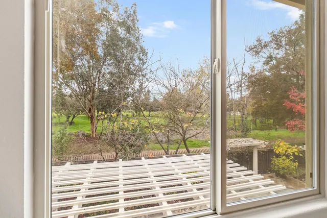 $1,245,000 | 945 Sierra Park Lane, Sacramento, CA 95864