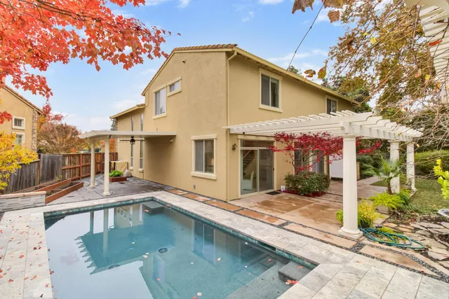 $1,245,000 | 945 Sierra Park Lane, Sacramento, CA 95864