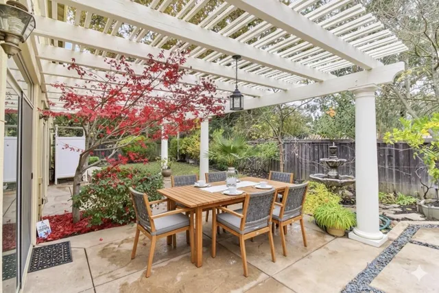 $1,245,000 | 945 Sierra Park Lane, Sacramento, CA 95864