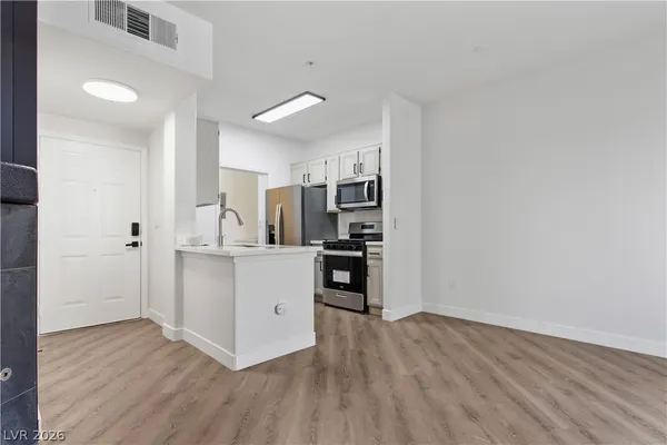 $250,000 | 7155 South Durango Drive, Unit 104, Las Vegas, NV 89113