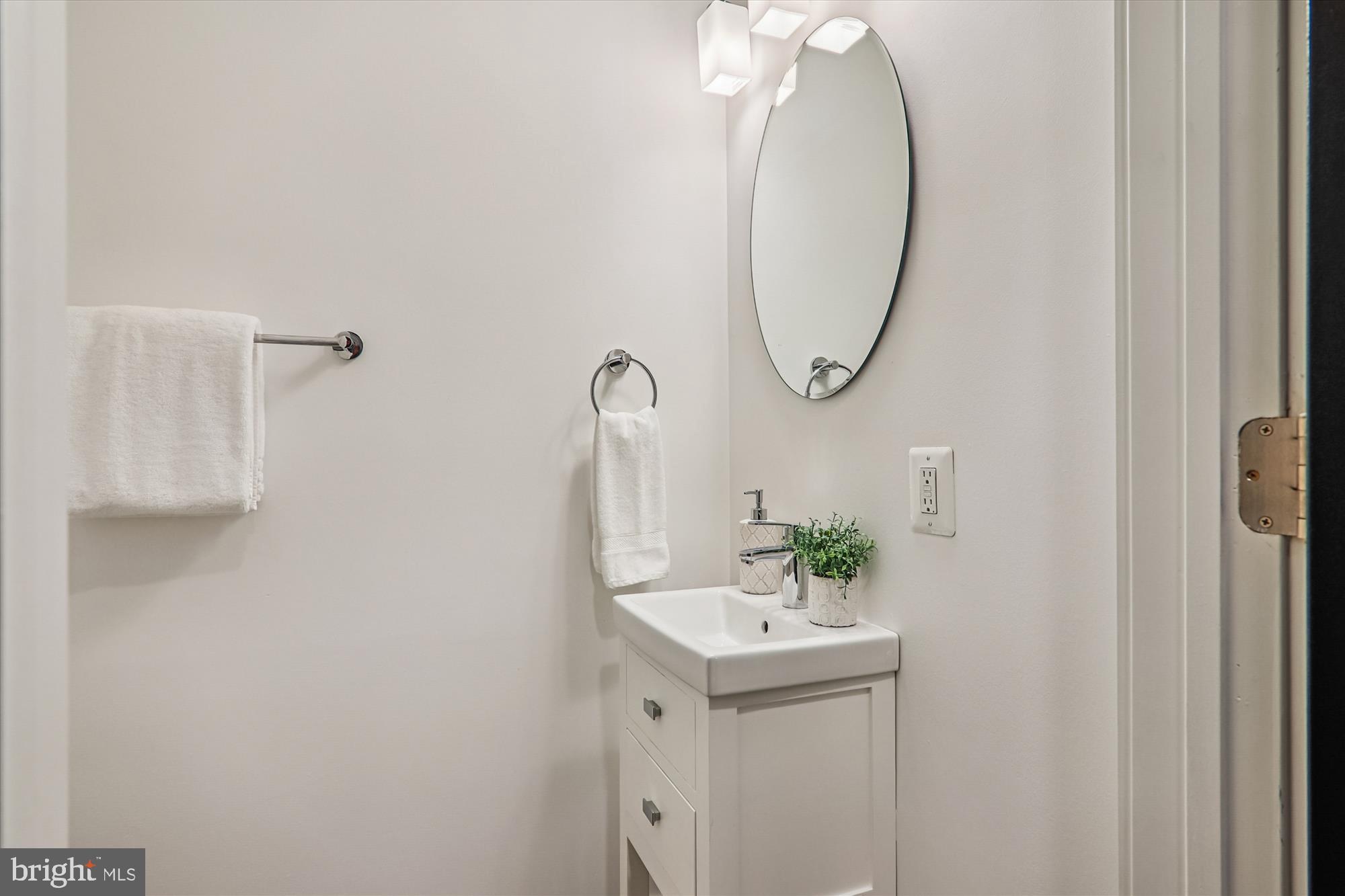 1508 F Street Northeast, Unit 3 Washington, DC 20002 - Photo 20 of 27 Powder Room for Guests