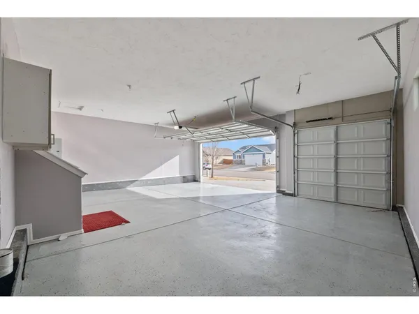 a view of a garage