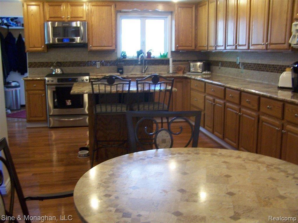 6464 Rattle Run Road St. Clair, MI 48079 - Photo 17 of 25 100_7532.JPG