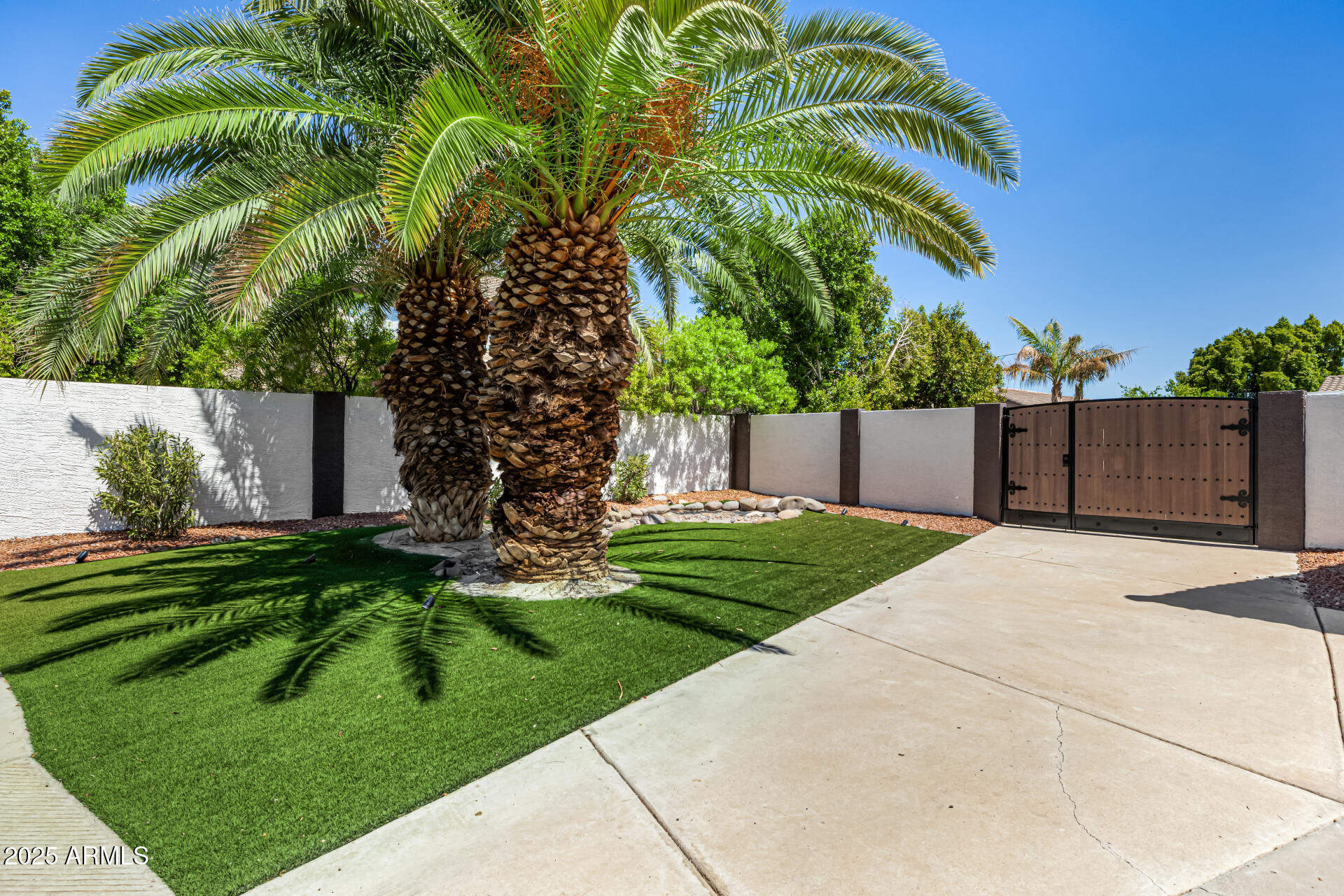 1517 South Arroya Circle Mesa, AZ 85206 - Photo 7 of 111 07-Arroya