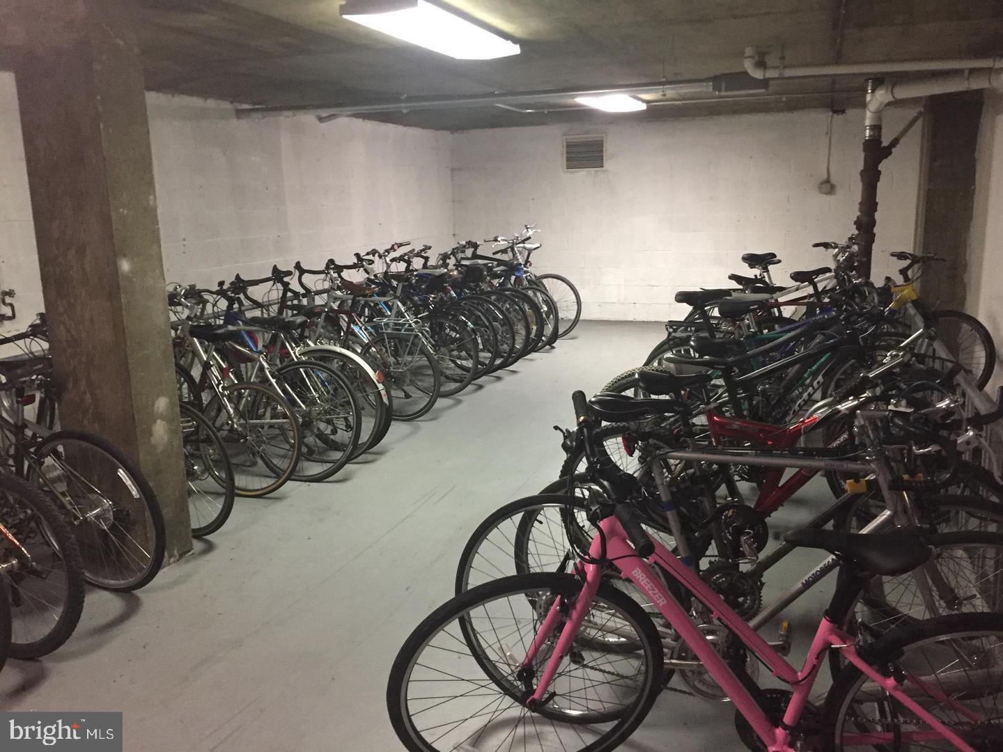 1220 Blair Mill Road, Unit 1007 Silver Spring, MD 20910 - Photo 26 of 27