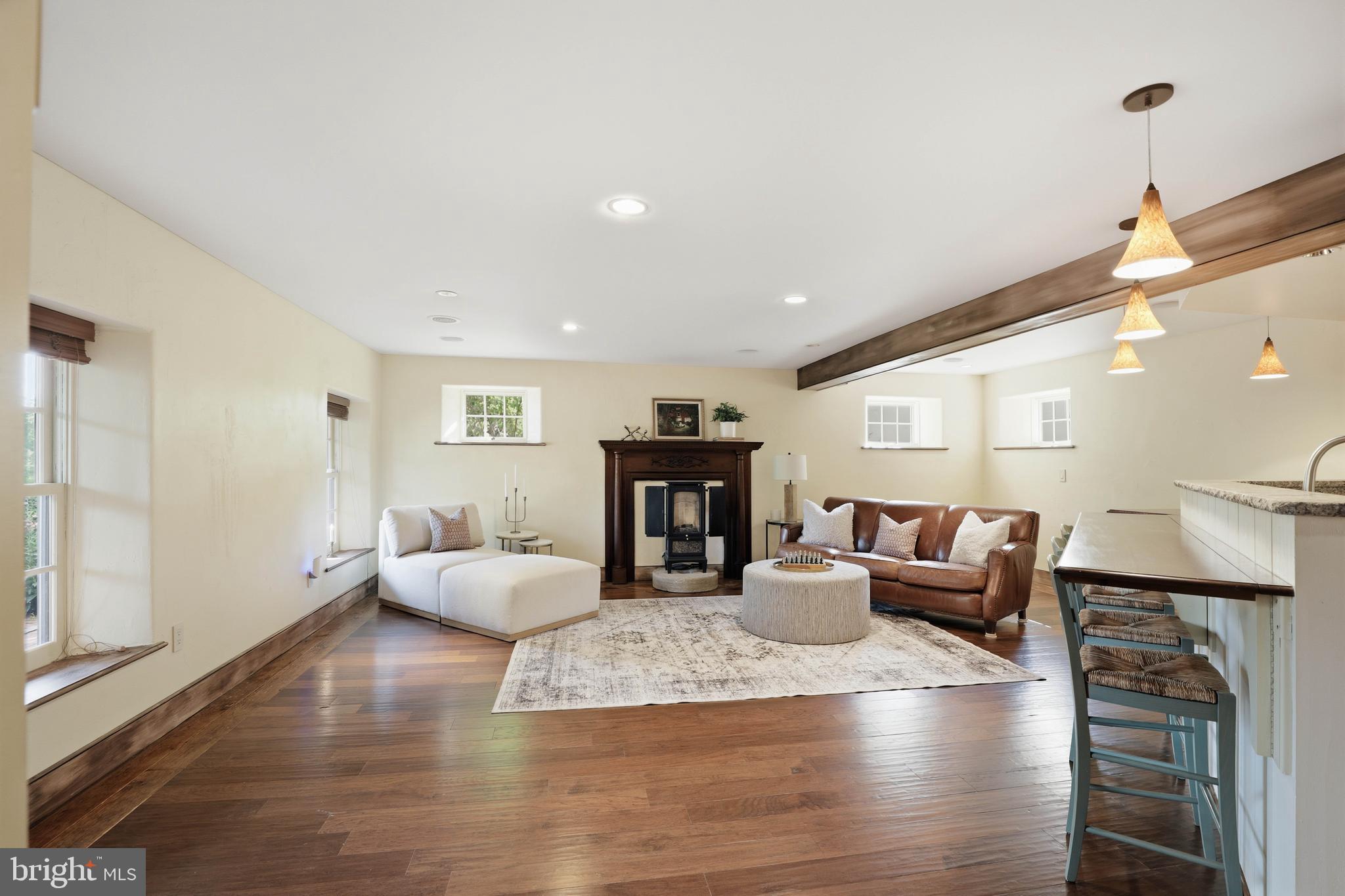 3646 Meadow View Road Manheim, PA 17545 - Photo 28 of 56 Family Room