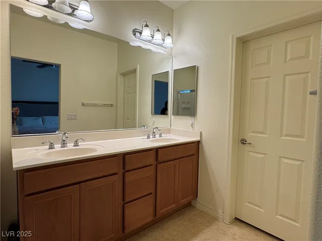 $2,200 | 11308 Belmont Lake Drive, Unit 105, Las Vegas, NV 89135