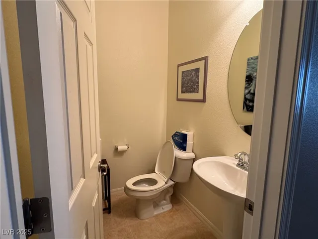 $2,200 | 11308 Belmont Lake Drive, Unit 105, Las Vegas, NV 89135