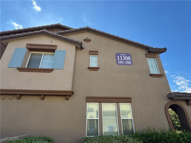 $2,200 | 11308 Belmont Lake Drive, Unit 105, Las Vegas, NV 89135