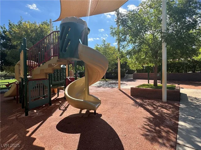 $2,200 | 11308 Belmont Lake Drive, Unit 105, Las Vegas, NV 89135