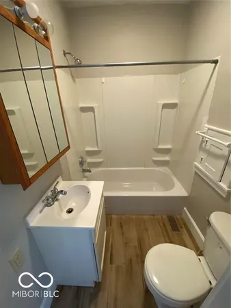 $850 | 905 North Emerson Avenue, Indianapolis, IN 46219