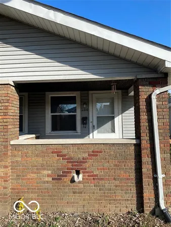 $850 | 905 North Emerson Avenue, Indianapolis, IN 46219