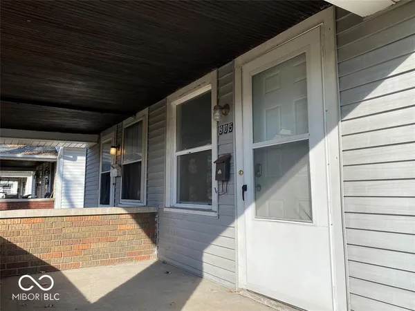 $850 | 905 North Emerson Avenue, Indianapolis, IN 46219