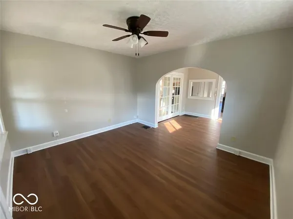 $850 | 905 North Emerson Avenue, Indianapolis, IN 46219