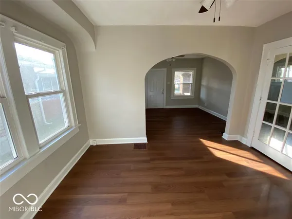 $850 | 905 North Emerson Avenue, Indianapolis, IN 46219