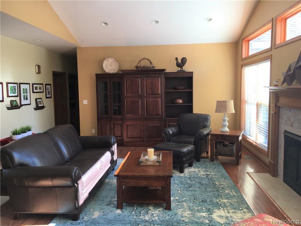 7333 Mentel Road Newport, MI 48166 - Photo 11 of 42 IMG_7264.JPG