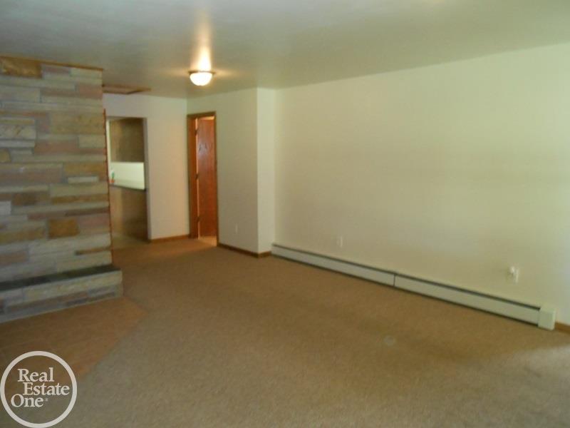 7425 Babcock Road Lexington, MI 48450 - Photo 21 of 38 31303855-20.JPG
