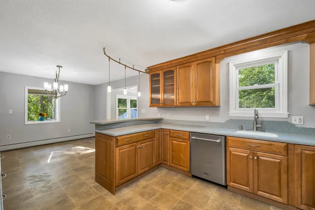 $530,000 | 6 Woodland Circle, Bow, NH 03304