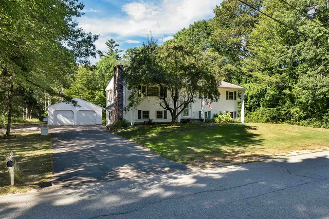 $530,000 | 6 Woodland Circle, Bow, NH 03304