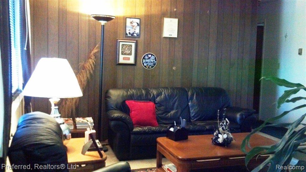 2342 Ravinewood Ypsilanti, MI 48198 - Photo 5 of 6 2012-02-20_16-14-35_669.jpg