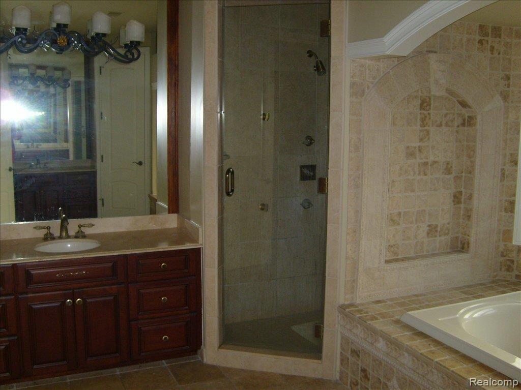 2641 Fairway Court Rochester, MI 48306 - Photo 17 of 19 S7000022