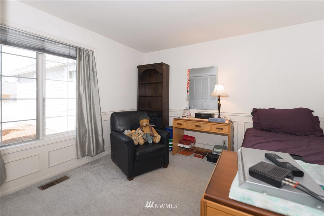 6402 137th Place Southwest Edmonds, WA 98026 - Photo 13 of 24 Gallery Image 13