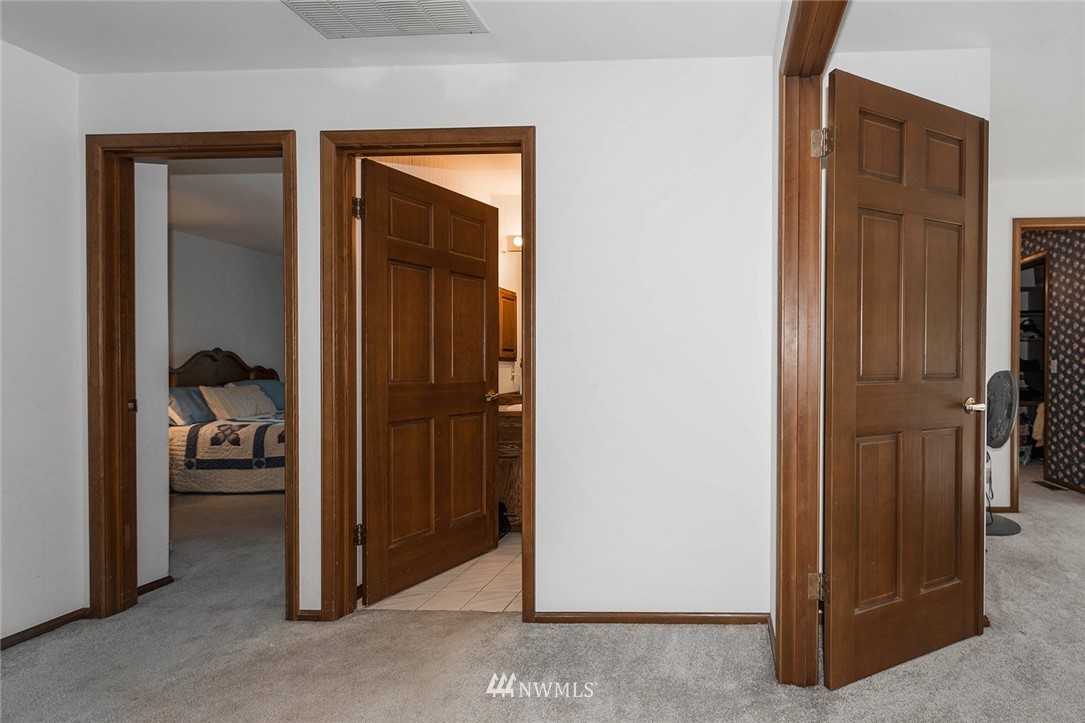 6402 137th Place Southwest Edmonds, WA 98026 - Photo 17 of 24 Gallery Image 17