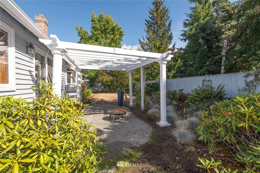 6402 137th Place Southwest Edmonds, WA 98026 - Photo 21 of 24 Gallery Image 21