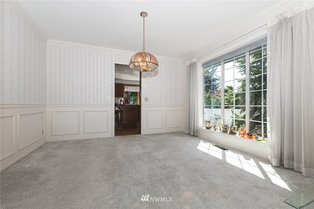 6402 137th Place Southwest Edmonds, WA 98026 - Photo 7 of 24 Gallery Image 7