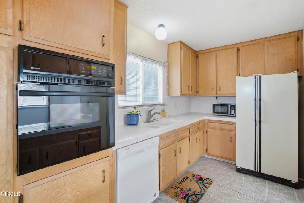 1341 Edgewood Way, Unit 23 Oxnard, CA 93030 - Photo 14 of 39