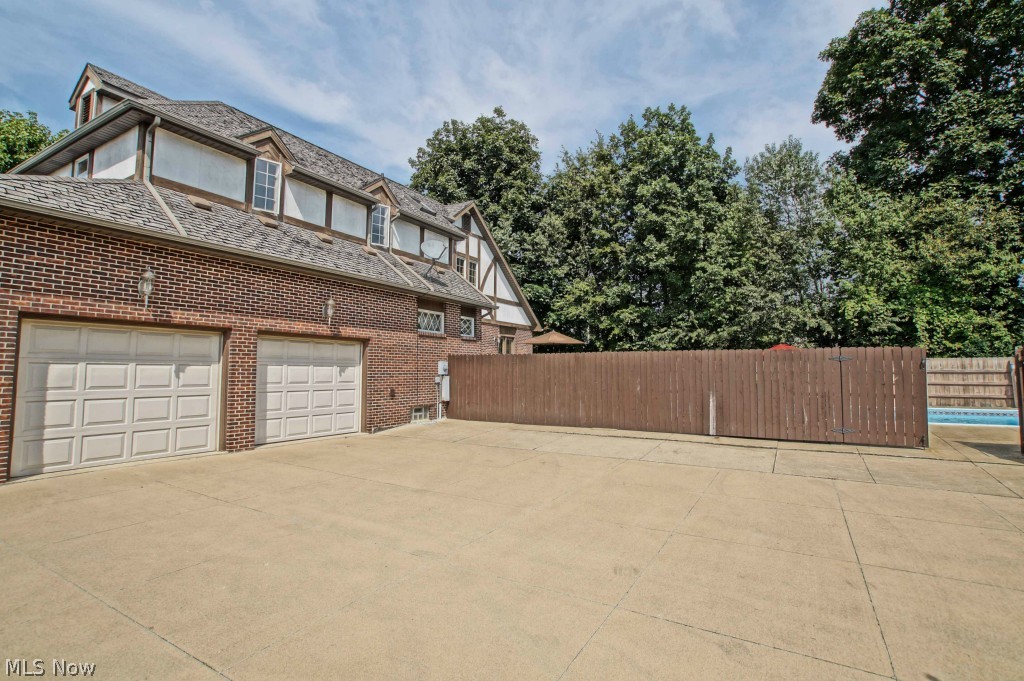 17989 Edwards Road Doylestown, OH 44230 - Photo 4 of 25 Gallery Image 4