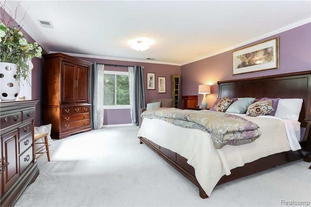 2317 Bunker Hill Road Rochester Hills, MI 48309 - Photo 14 of 25