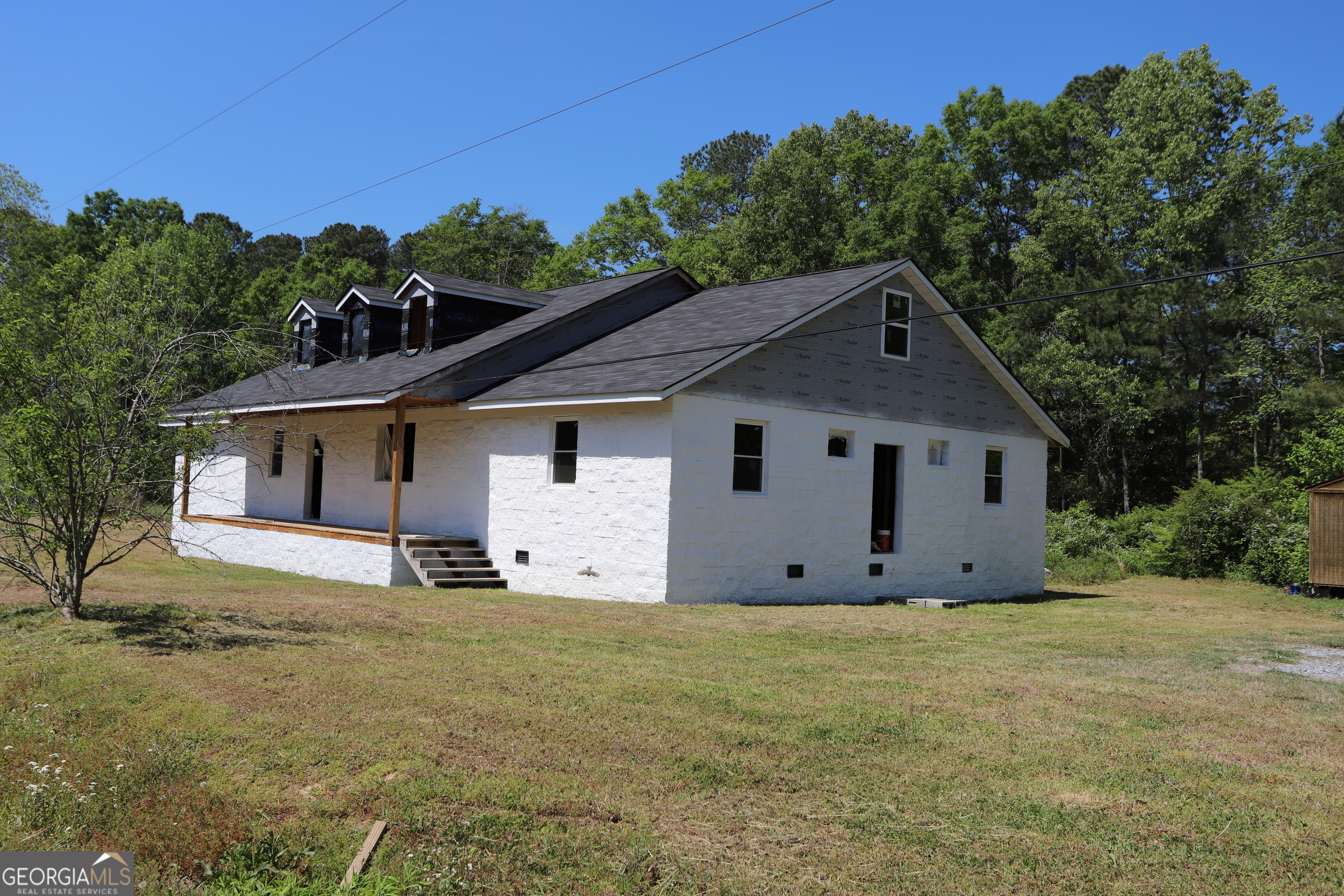 271 Cemetery Road Lyerly, GA 30730 - Photo 3 of 15