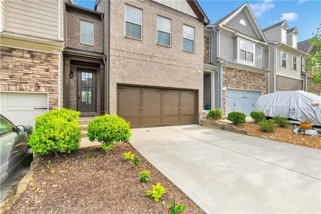 $327,900 | 7545 Roseberry Way, Lithonia, GA 30038