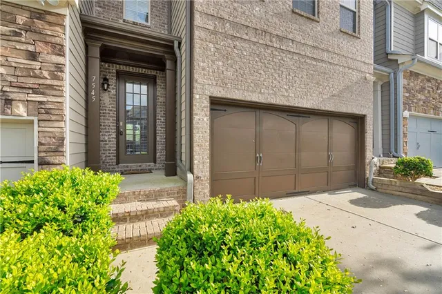 $327,900 | 7545 Roseberry Way, Lithonia, GA 30038