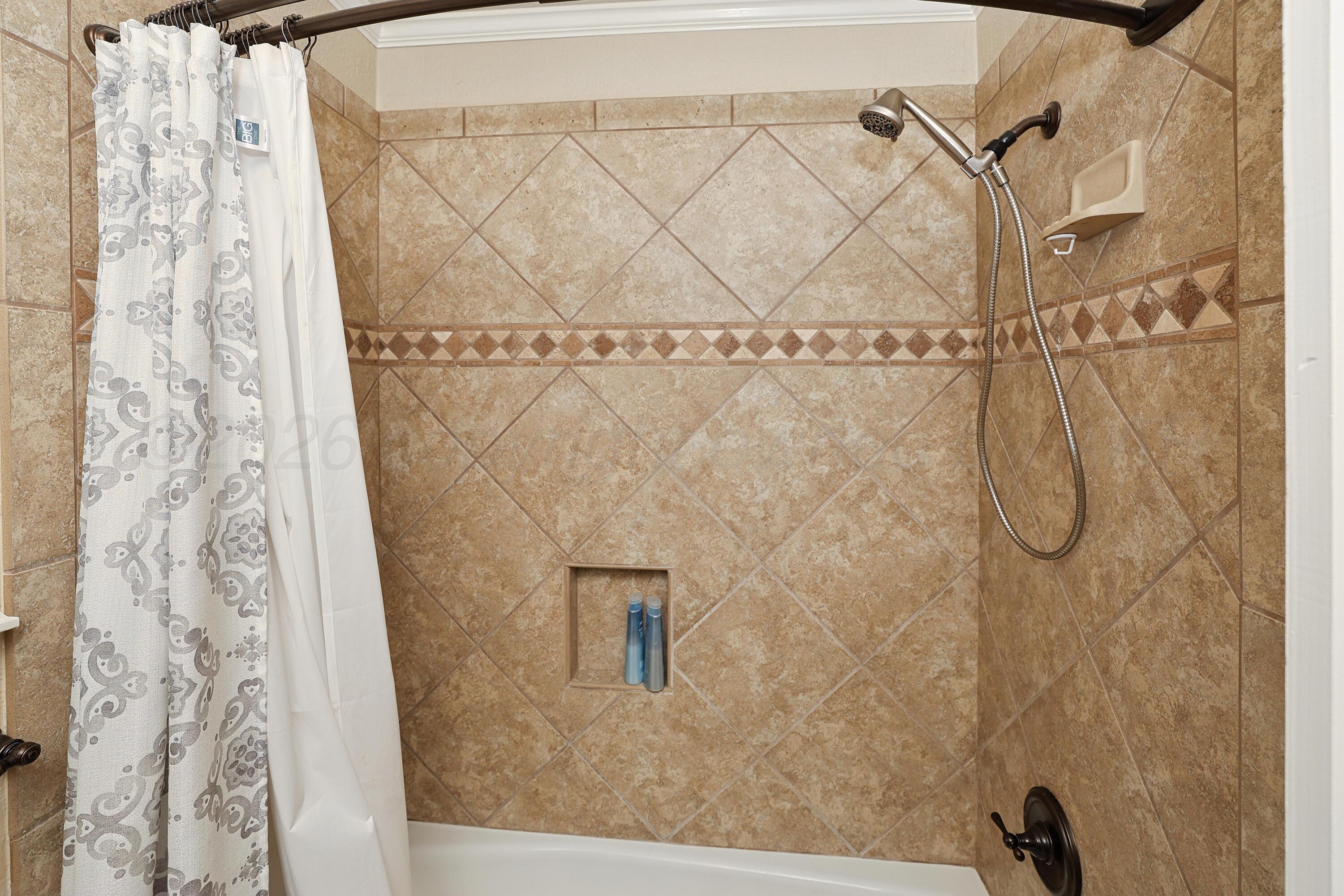3306 Reeder Drive Amarillo, TX 79121 - Photo 21 of 33 21-Bathroom Shower