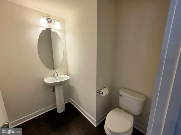 $3,800 | 25470 Hartland Orchard Terrace, Chantilly, VA 20152