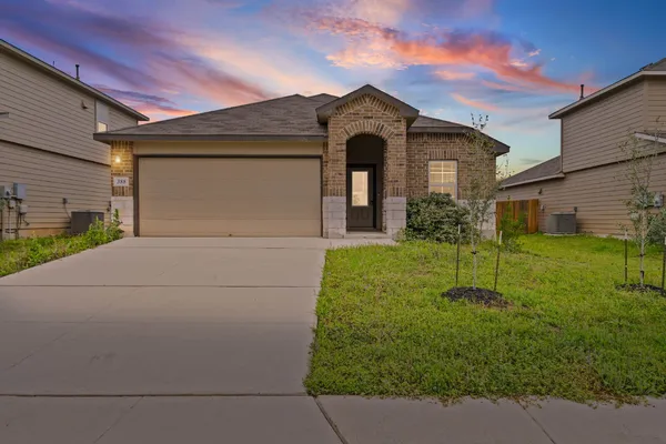 $1,825 | 388 Arbor Hills, New Braunfels, TX 78130