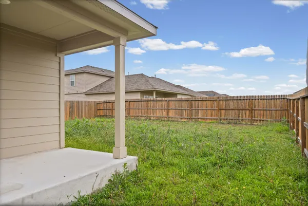 $1,825 | 388 Arbor Hills, New Braunfels, TX 78130