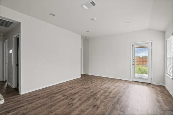 $1,825 | 388 Arbor Hills, New Braunfels, TX 78130