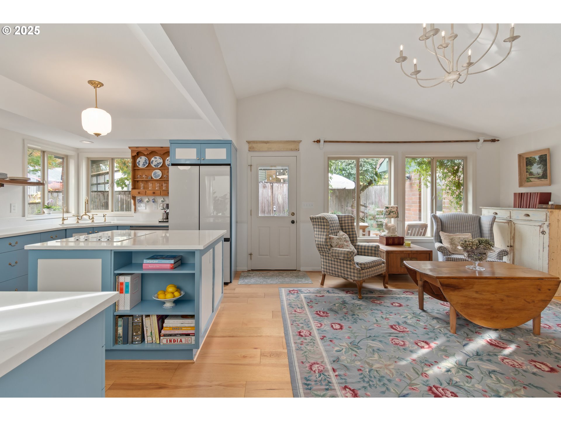 1750 Tabor Street Eugene, OR 97401 - Photo 12 of 48 Kitchen/Family Room